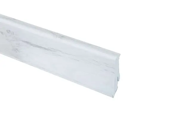 Плинтус из композита Neuhofer Holz K0210L 714907 (59х17х2400)